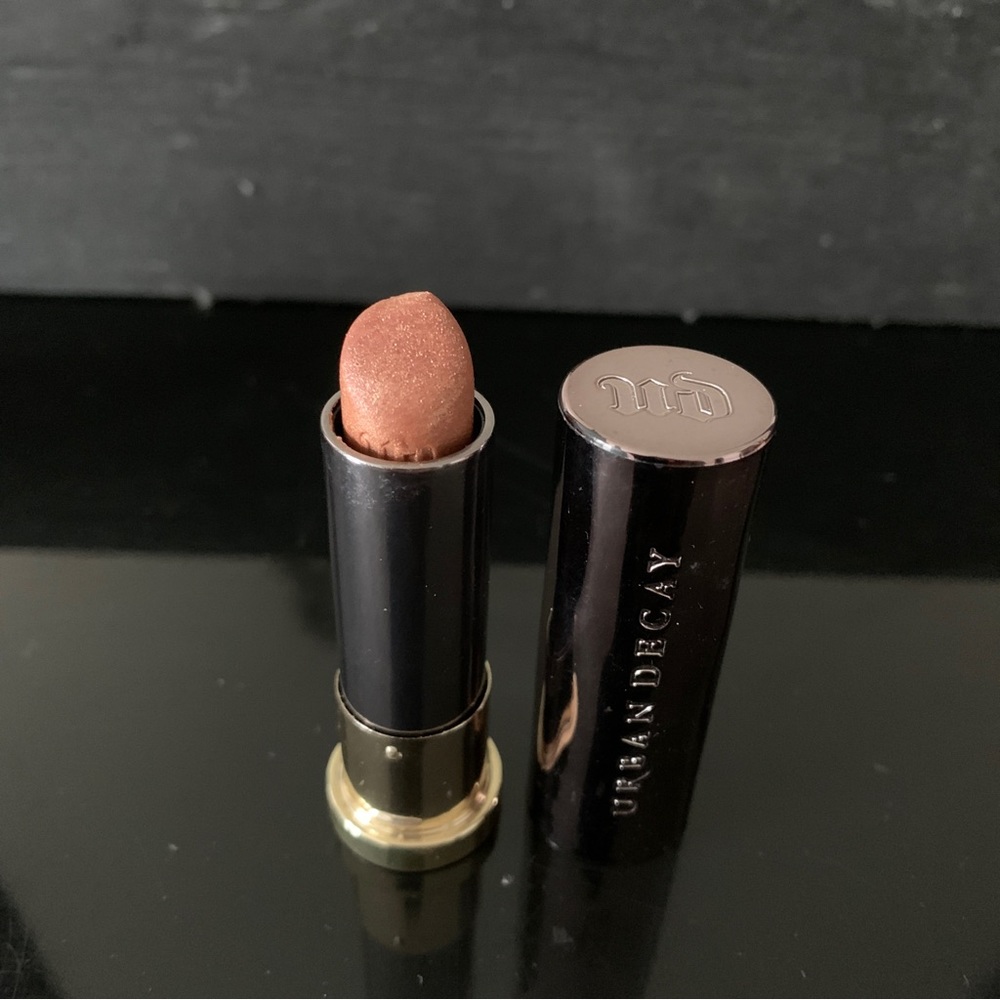 Urban Decay lipstick